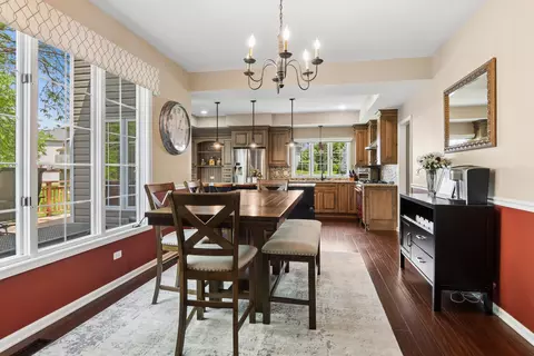 Dining - 550 Rose Ln, Bartlett, IL 60103 photo 2 of 2