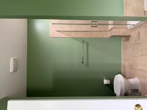 Bath - 275 E Railroad Ave #206, Bartlett, IL 60103 photo 2 of 4