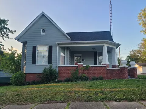 410 E Main St, Mcleansboro, IL 62859
