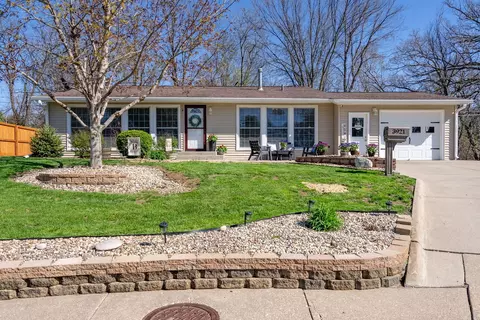 3921 29th St, Rock Island, IL 61201
