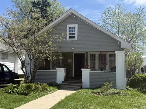 444 S Elmwood Dr, Aurora, IL 60506
