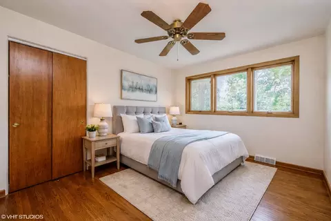 Bedroom - 2530 Donald Ct, Glenview, IL 60025 photo 3 of 4