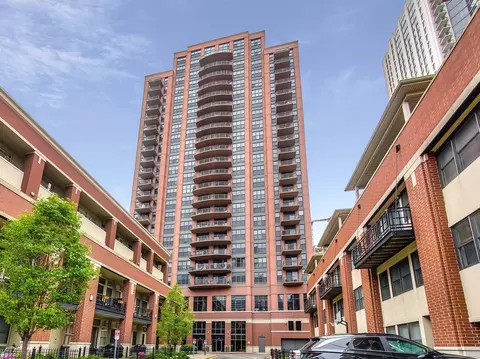 330 N Jefferson St #409, Chicago, IL 60661