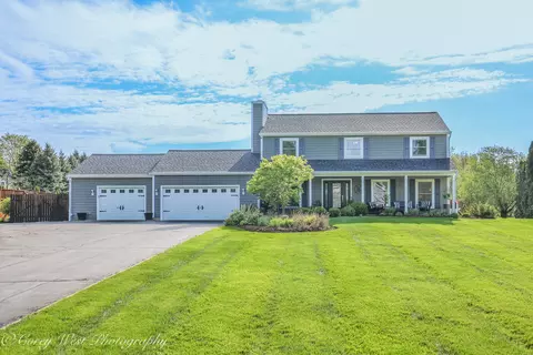 4 N671 Council Ct, Elburn, IL 60119