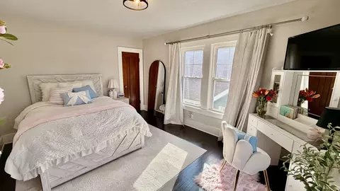 Bedroom - 909 E 3rd St, Centralia, IL 62801 photo 2 of 4