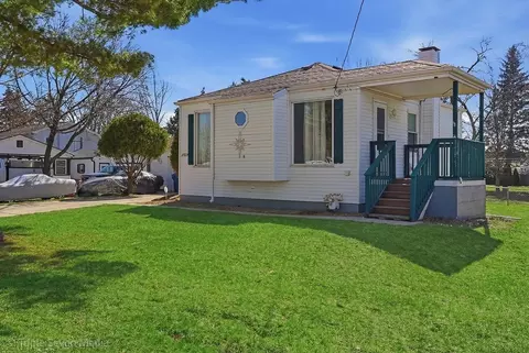 2357 Caton Farm Rd, Crest Hill, IL 60403