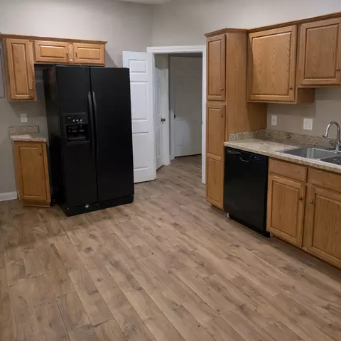 Kitchen - 1133 Justine Dr, Kankakee, IL 60901 photo 2 of 2