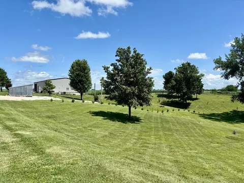 Exterior - 19455 Capp Rd, Morrison, IL 61270 photo 2 of 10