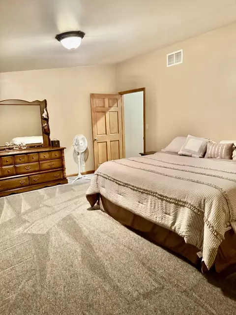 Bedroom - 19455 Capp Rd, Morrison, IL 61270 photo 2 of 5
