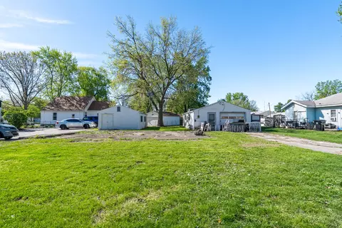 505 Pine St, Normal, IL 61761