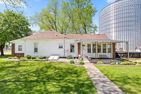 Exterior - 303 E 4th St, Long Point, IL 61333 photo 3 of 16