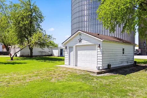 Exterior - 303 E 4th St, Long Point, IL 61333 photo 13 of 16