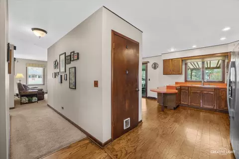 Entry Way - 850 Arthur Dr, Elgin, IL 60120 photo 2 of 2