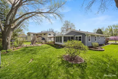 Exterior - 850 Arthur Dr, Elgin, IL 60120 photo 7 of 8