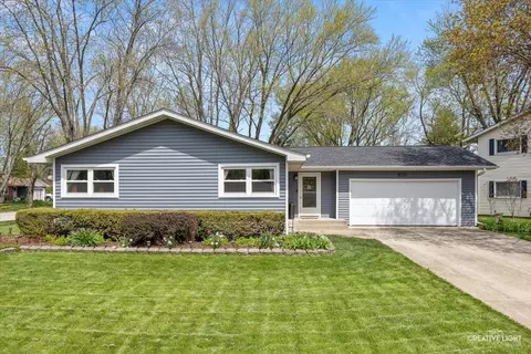 Exterior - 850 Arthur Dr, Elgin, IL 60120 photo 1 of 8