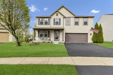 422 Westport Dr, Pingree Grove, IL 60140