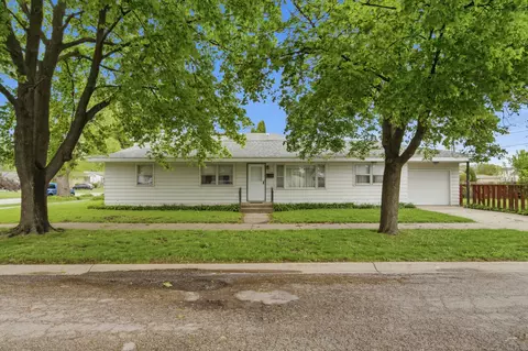 Exterior - 3245 Halsted St, Steger, IL 60475 photo 2 of 3