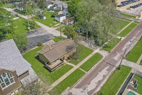 View/Area - 312 E 5th St, Minonk, IL 61760 photo 2 of 4