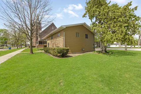Exterior - 312 E 5th St, Minonk, IL 61760 photo 5 of 7