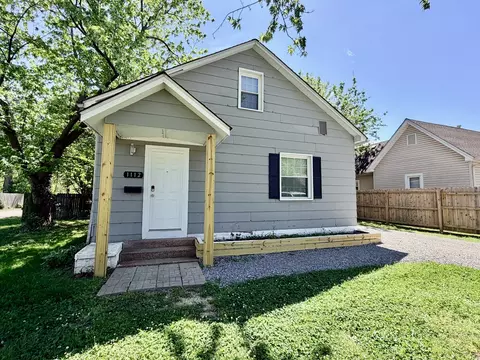 1112 Ophia St, Metropolis, IL 62960