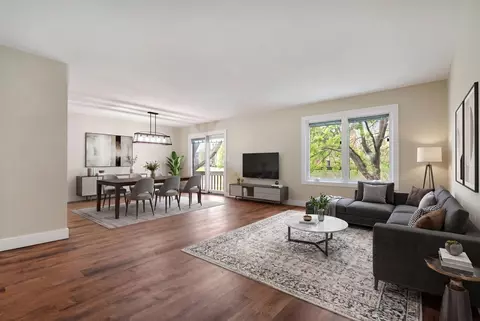 Living - 15 Windward Cir, Willowbrook, IL 60527 photo 1 of 4