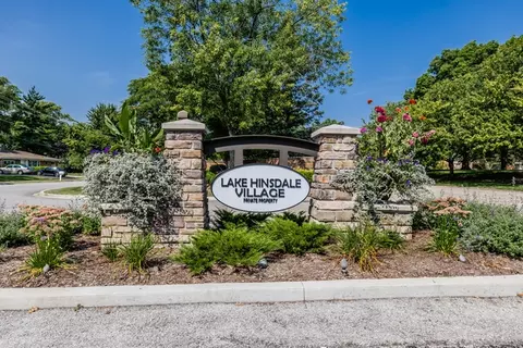 View/Area - 15 Windward Cir, Willowbrook, IL 60527 photo 5 of 7