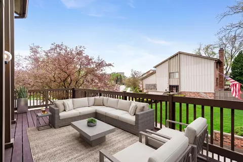 Exterior - 15 Windward Cir, Willowbrook, IL 60527 photo 1 of 4