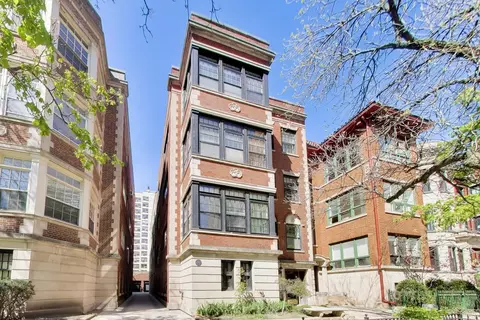 440 W Oakdale Ave #1, Chicago, IL 60657