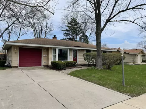 1624 W Weathersfield Way, Schaumburg, IL 60193