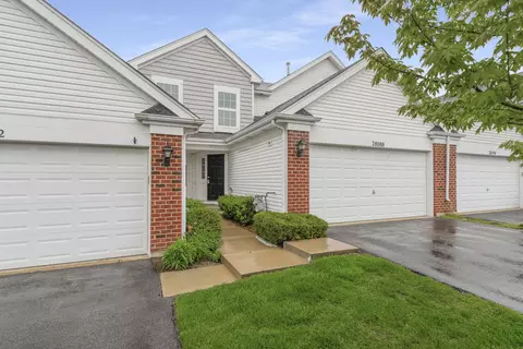 Exterior - 28088 W Niagara St, Lakemoor, IL 60051 photo 3 of 5