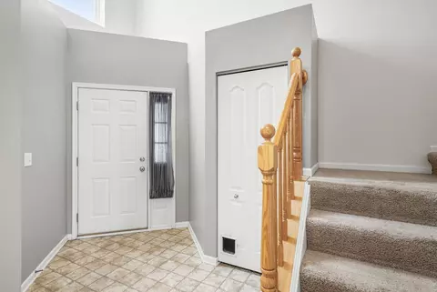 Entry Way - 28088 W Niagara St, Lakemoor, IL 60051 photo 2 of 5