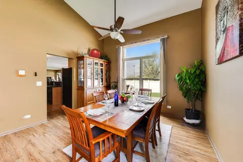 Dining - 822 Tall Grass Trl, Matteson, IL 60443 photo 1 of 3