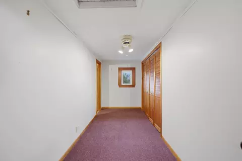 Entry Way - 599 Palmyra Rd, Dixon, IL 61021 photo 3 of 5