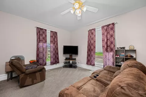 Living - 505 E Main St, Morrison, IL 61270 photo 2 of 3