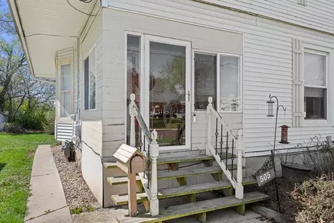 Exterior - 505 E Main St, Morrison, IL 61270 photo 2 of 7