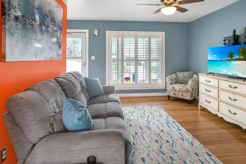 Living - 1203 Mount Vernon Dr, Bloomington, IL 61704 photo 2 of 2