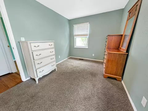 Bedroom - 1203 Mount Vernon Dr, Bloomington, IL 61704 photo 4 of 8