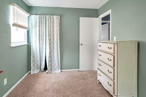 Bedroom - 1203 Mount Vernon Dr, Bloomington, IL 61704 photo 3 of 8