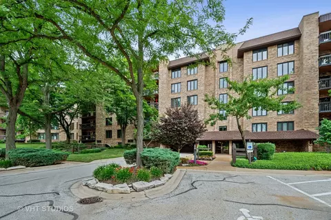 1771 Mission Hills Rd #310, Northbrook, IL 60062
