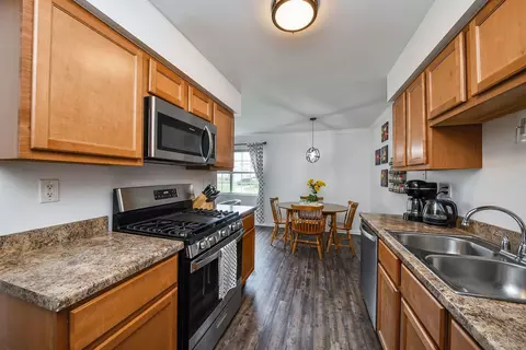 Kitchen - 1554 Timber Trl, Wheaton, IL 60189 photo 1 of 2