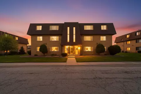10437 Natoma Ave #11, Chicago Ridge, IL 60415