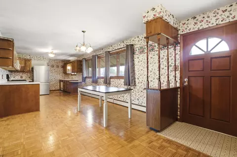 Entry Way - 422 Miller St, Beecher, IL 60401 photo 1 of 1