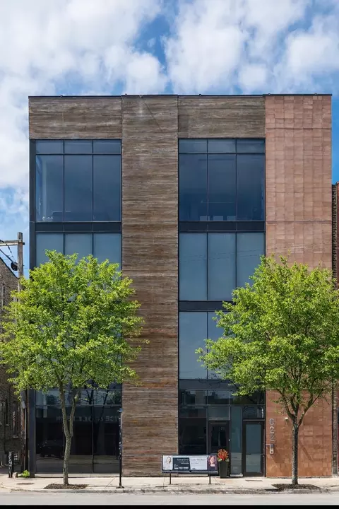 622 N Ashland Ave #2, Chicago, IL 60622