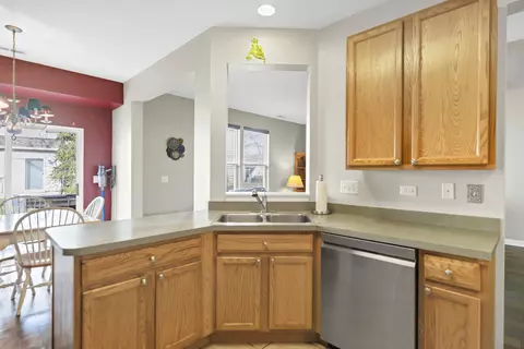 Kitchen - 24924 Franklin Ln, Plainfield, IL 60585 photo 4 of 4