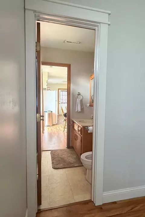 Bath - 203 Macgregor Rd, Lockport, IL 60441 photo 2 of 2