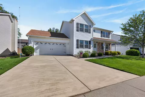 Exterior - 1018 Sawgrass Dr, Normal, IL 61761 photo 6 of 14