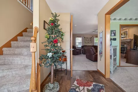 Entry Way - 1018 Sawgrass Dr, Normal, IL 61761 photo 1 of 3