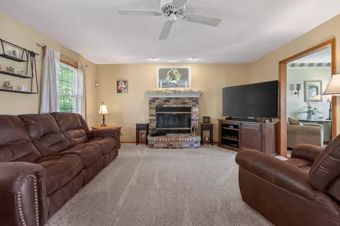 Living - 1018 Sawgrass Dr, Normal, IL 61761 photo 2 of 3
