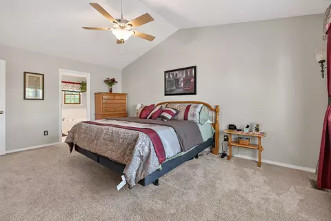 Bedroom - 1018 Sawgrass Dr, Normal, IL 61761 photo 2 of 7
