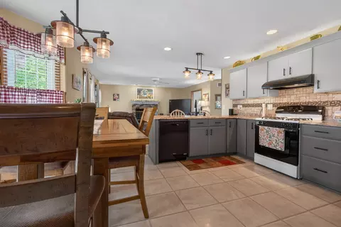 Kitchen - 1018 Sawgrass Dr, Normal, IL 61761 photo 2 of 4